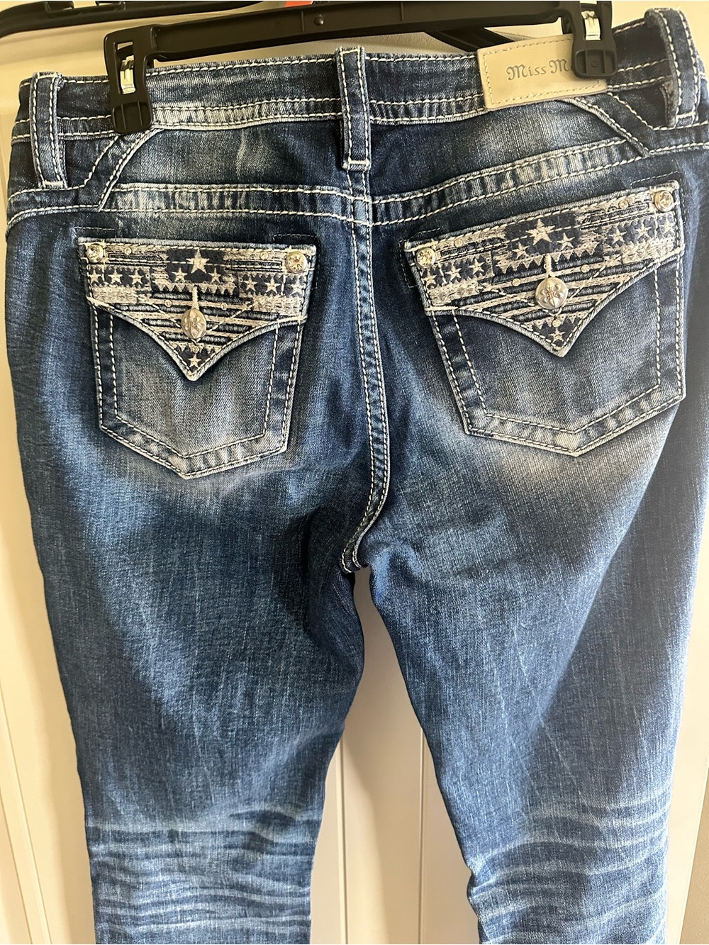Miss Me Dark Blue Skinny Jeans with Embroidered Star Pockets